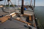 Overview of the deck and seating area of the Eenhoorn