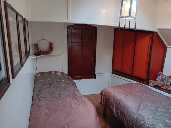 Cabin with two separate beds aboard the Engelburg