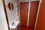 Washbasin and washrooms aboard the Grietje