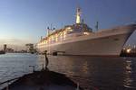View of the ss Rotterdam during a trip on the Oude Maze
