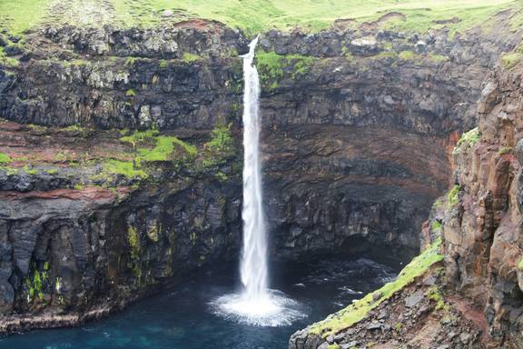 BootBootBoot Sailing yacht Cherokee Faroe Islands
